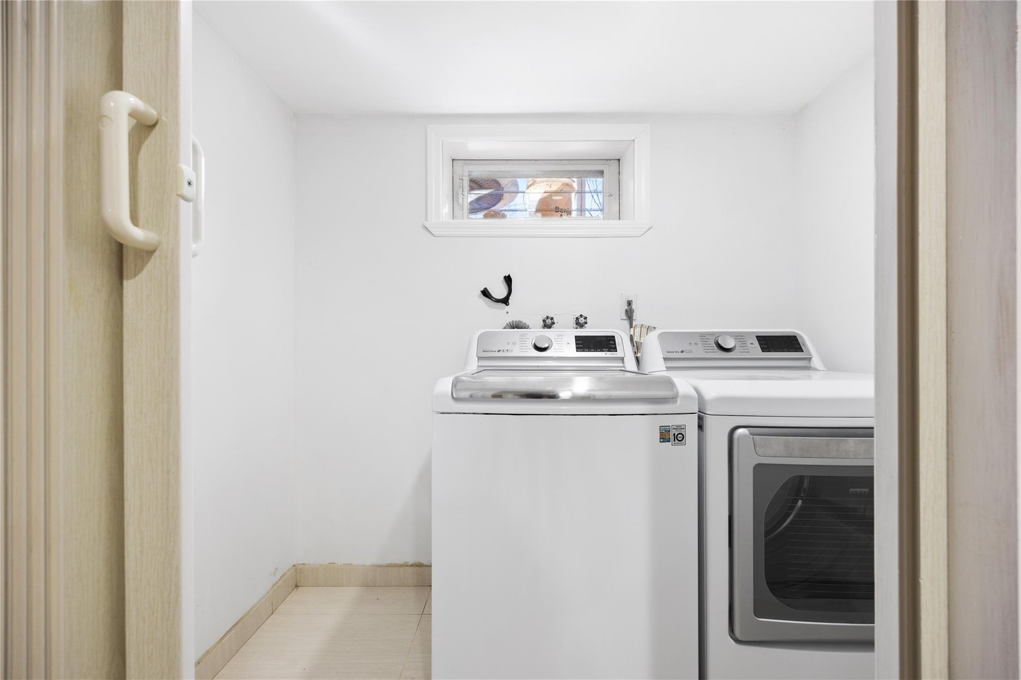 Single Family 22nd  Queens, NY 11357, MLS-829372-16