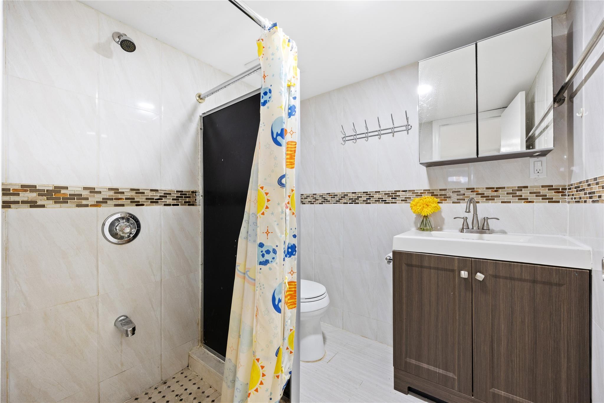 Single Family 22nd  Queens, NY 11357, MLS-829372-18