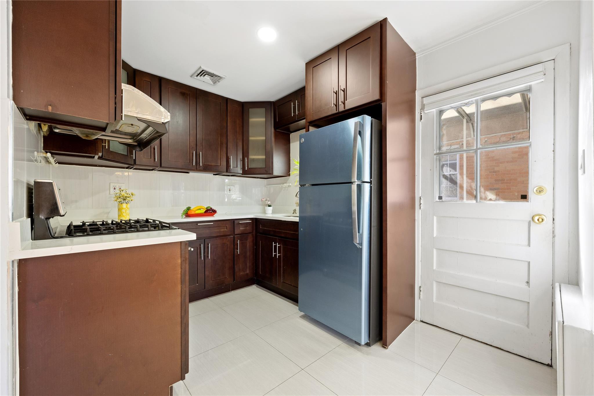 Single Family 22nd  Queens, NY 11357, MLS-829372-4