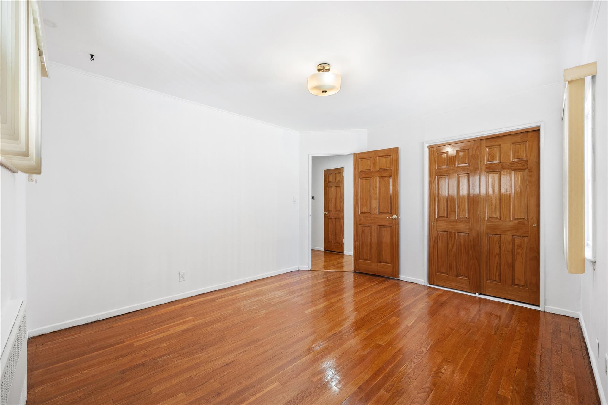 Single Family 22nd  Queens, NY 11357, MLS-829372-7