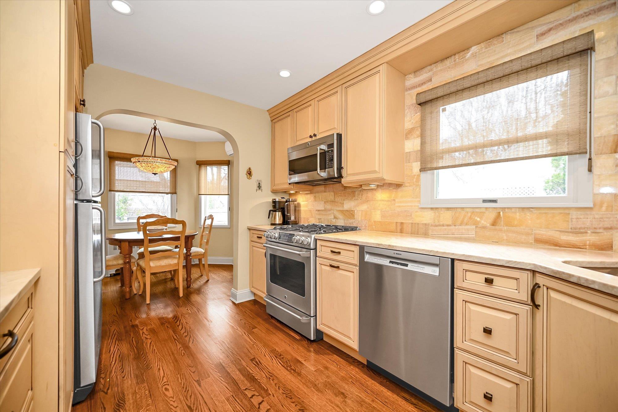 Single Family 82nd  Queens, NY 11427, MLS-829378-10