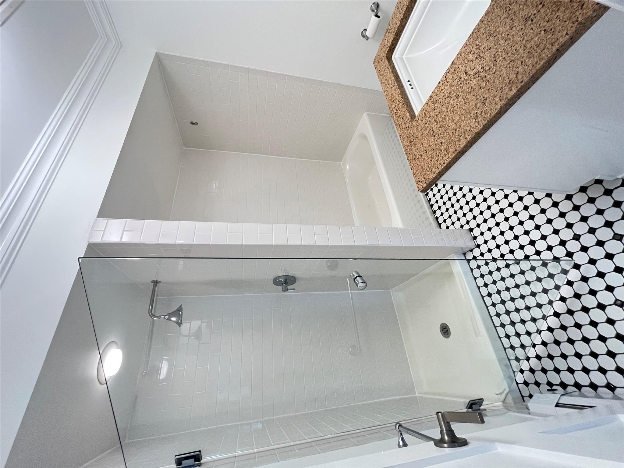 Condo Montrose  Brooklyn, NY 11206, MLS-829394-10
