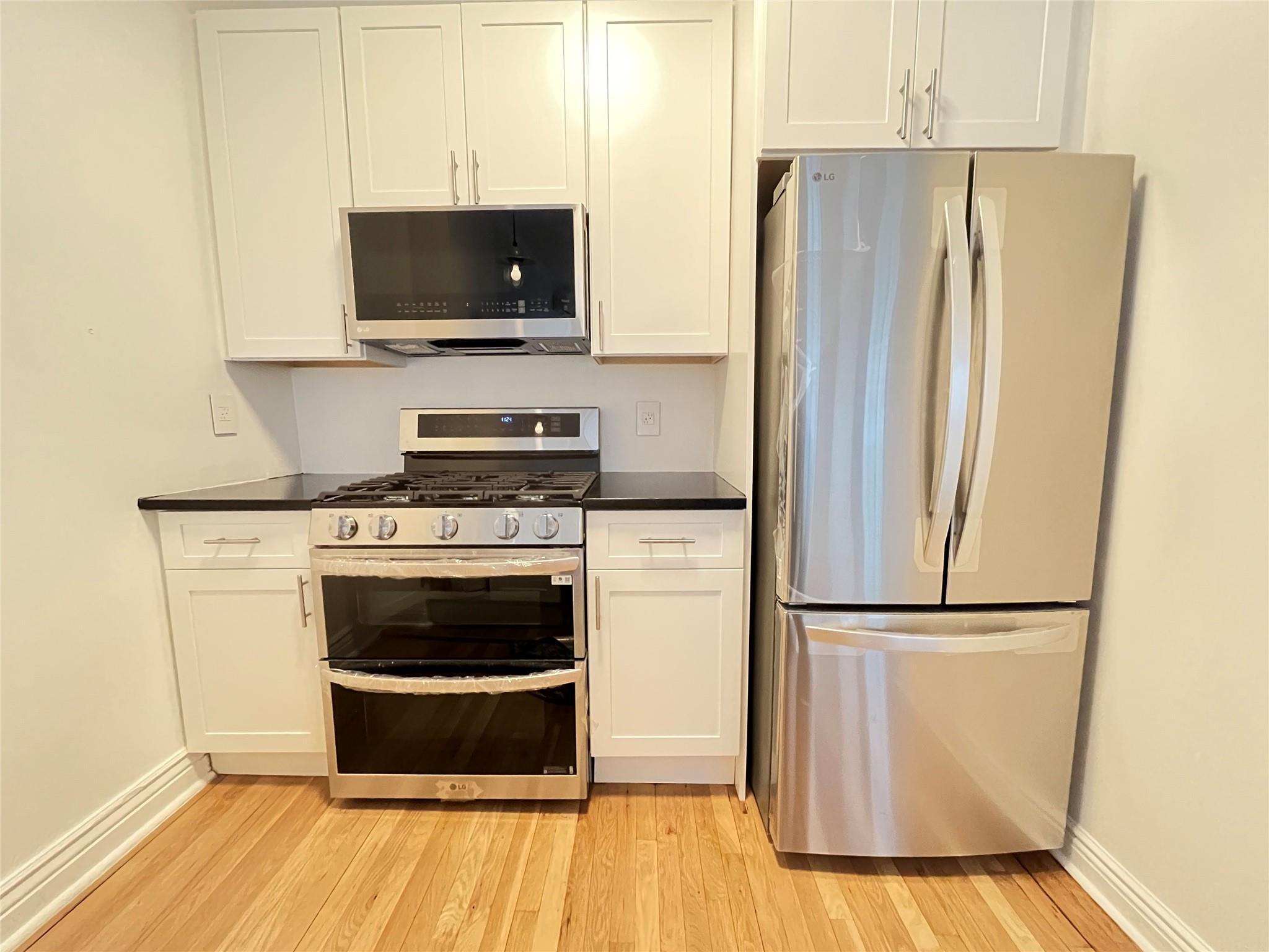 Condo Montrose  Brooklyn, NY 11206, MLS-829394-6