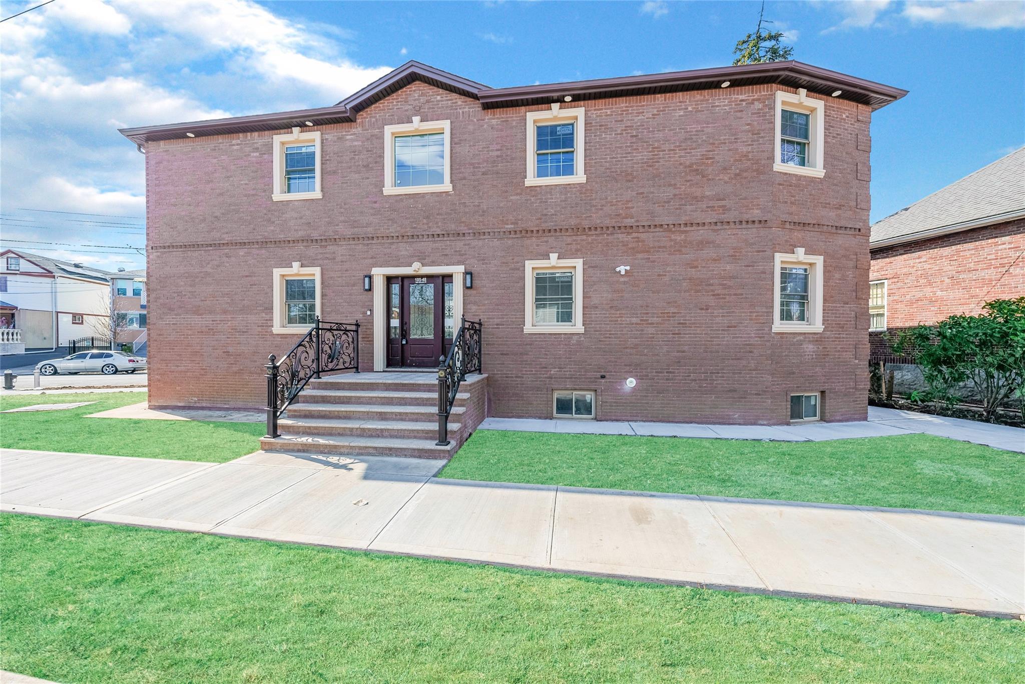 Single Family Van Siclen  Queens, NY 11419, MLS-829434-2
