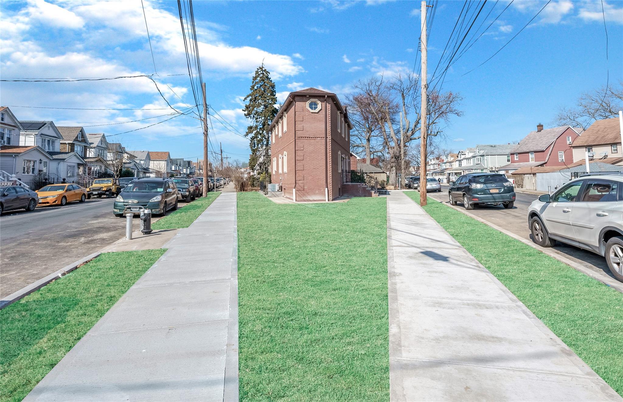 Single Family Van Siclen  Queens, NY 11419, MLS-829434-26