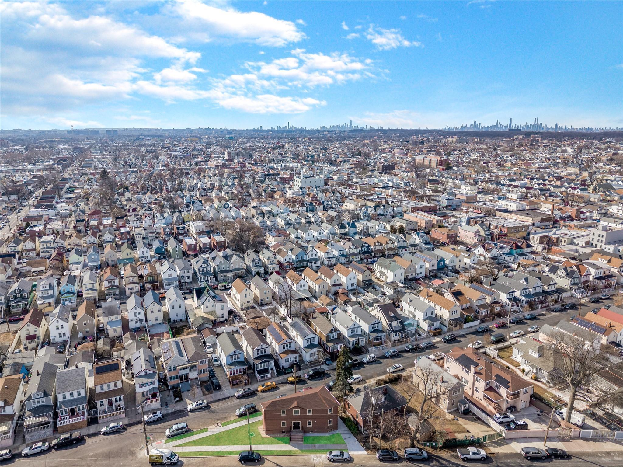 Single Family Van Siclen  Queens, NY 11419, MLS-829434-31