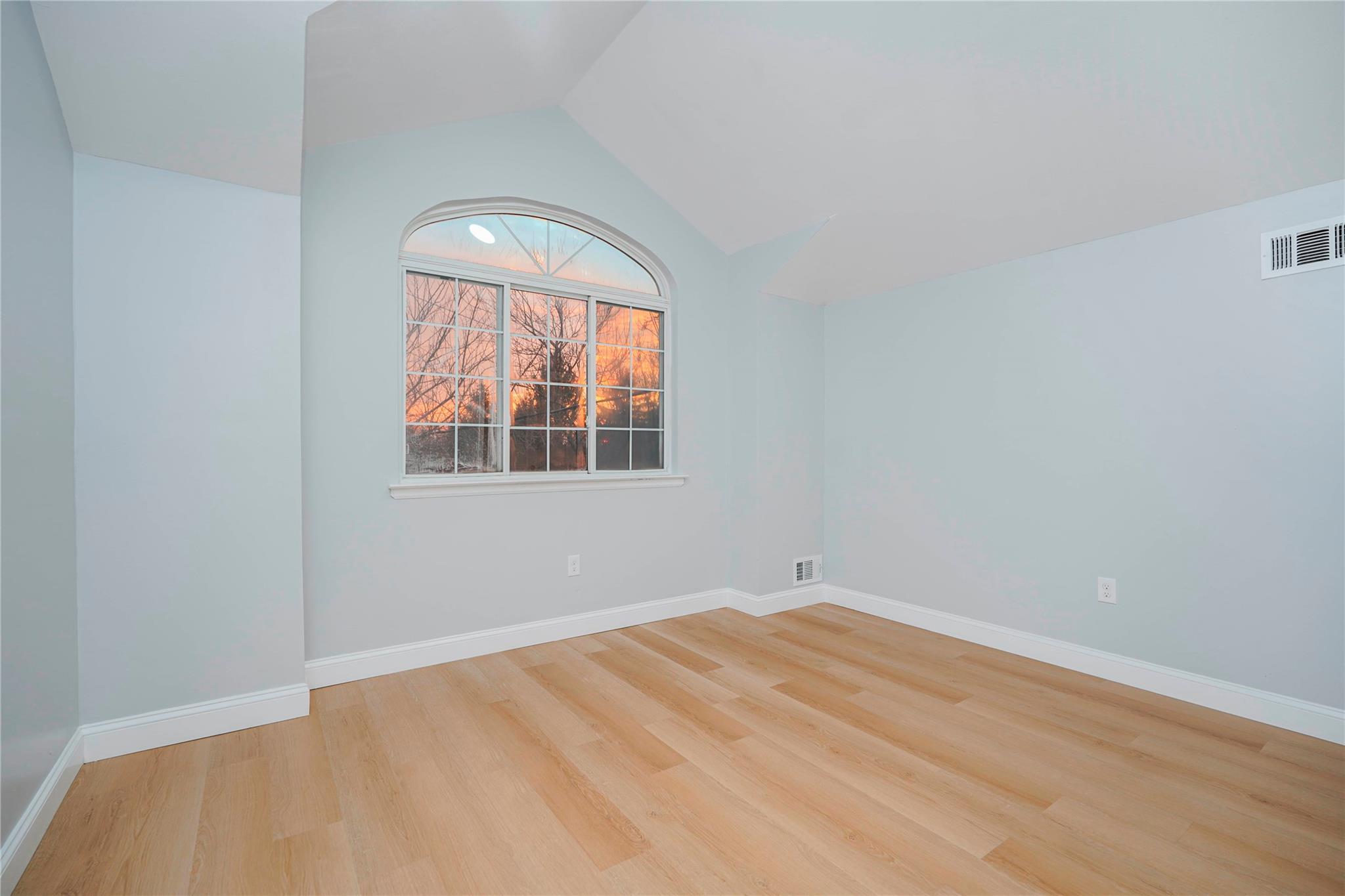 Single Family Sunset  Staten Island, NY 10314, MLS-829503-16