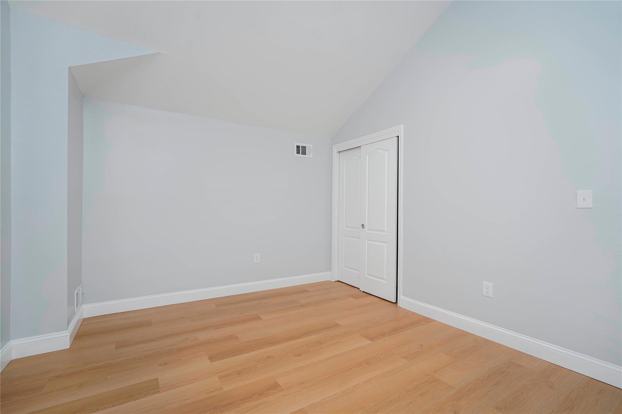 Single Family Sunset  Staten Island, NY 10314, MLS-829503-17