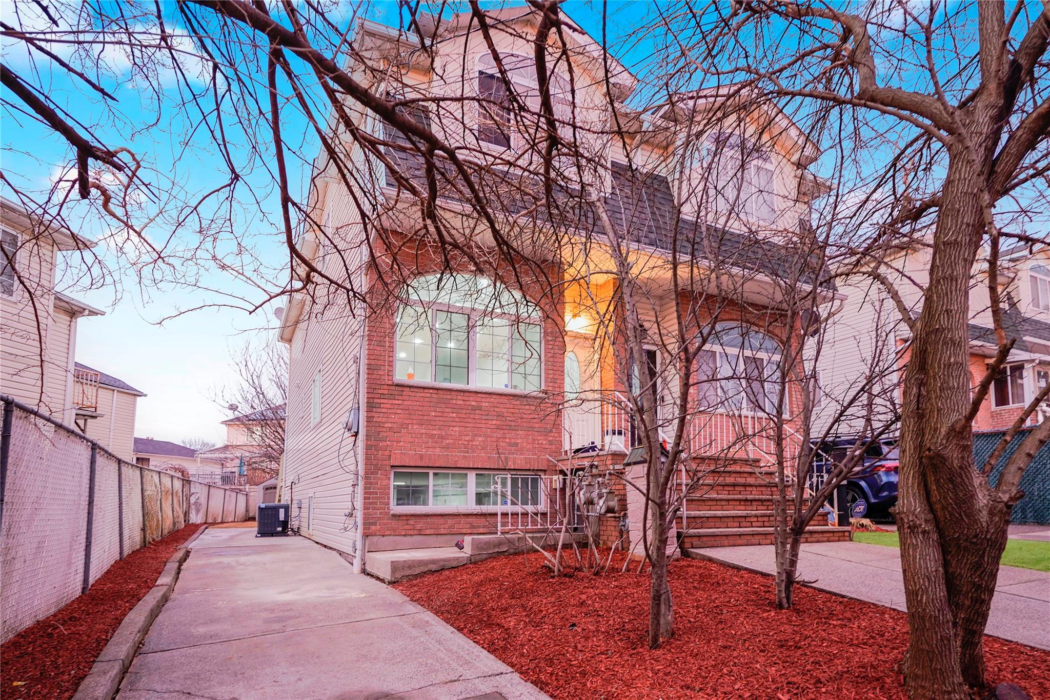 Single Family Sunset  Staten Island, NY 10314, MLS-829503-2