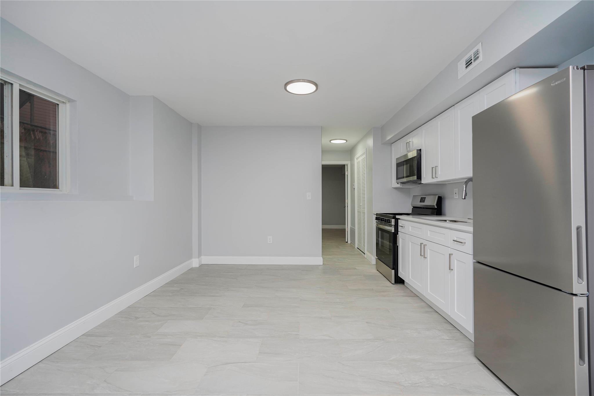Single Family Sunset  Staten Island, NY 10314, MLS-829503-21