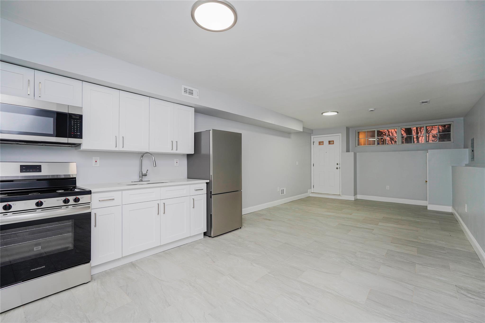 Single Family Sunset  Staten Island, NY 10314, MLS-829503-22