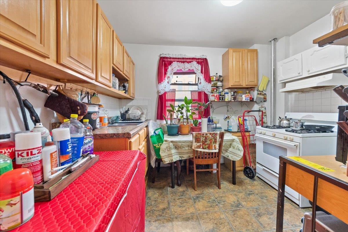 Coop 165th  Bronx, NY 10459, MLS-829513-4