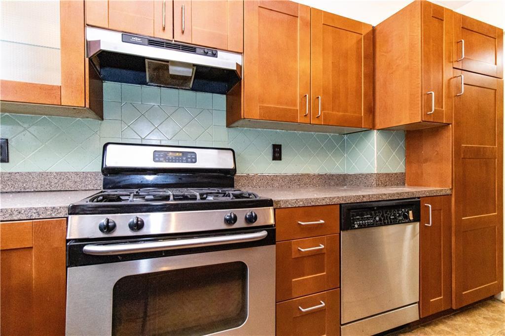 Single Family Legion  Brooklyn, NY 11212, MLS-829543-21