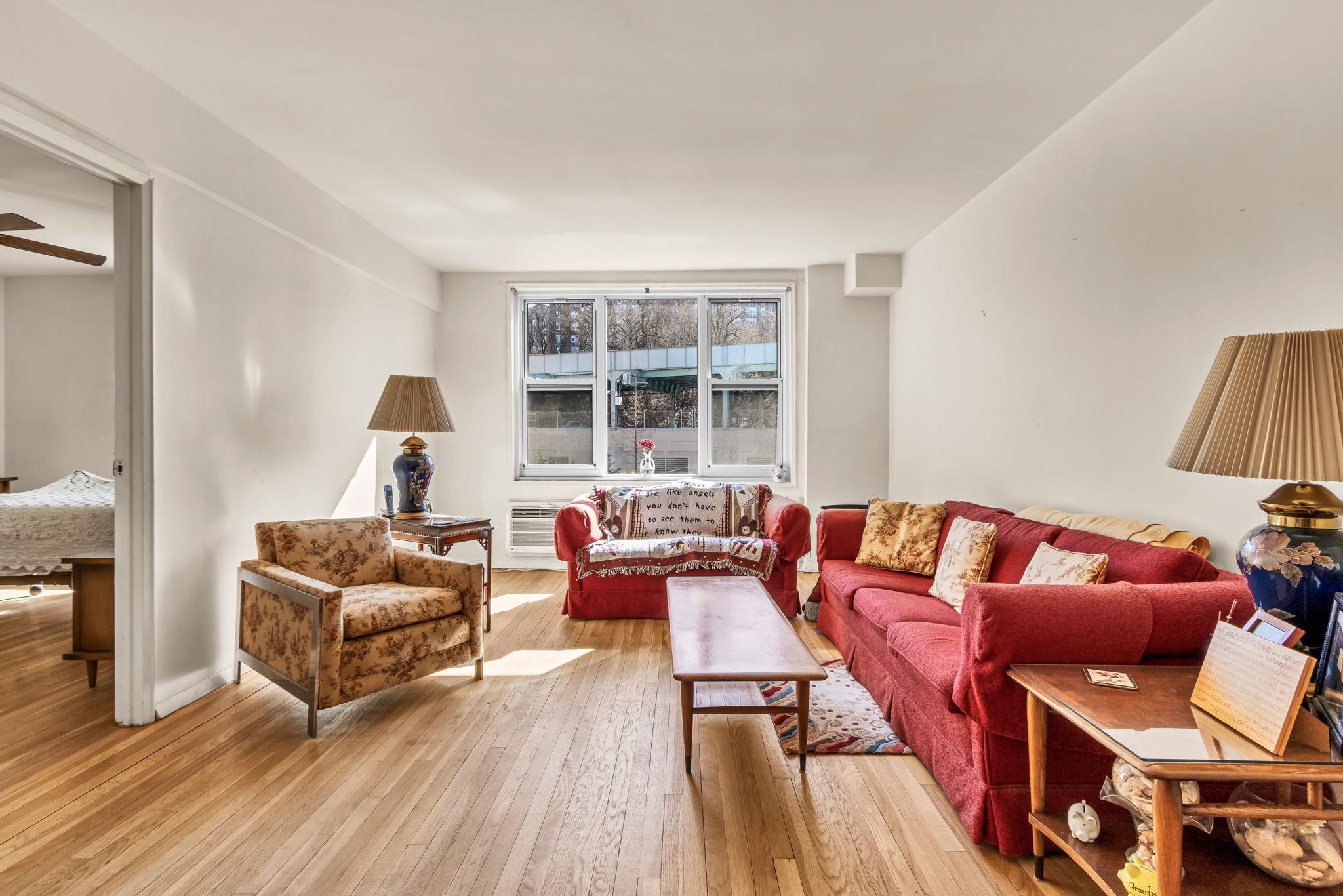 Coop Palisade  Bronx, NY 10463, MLS-829565-2