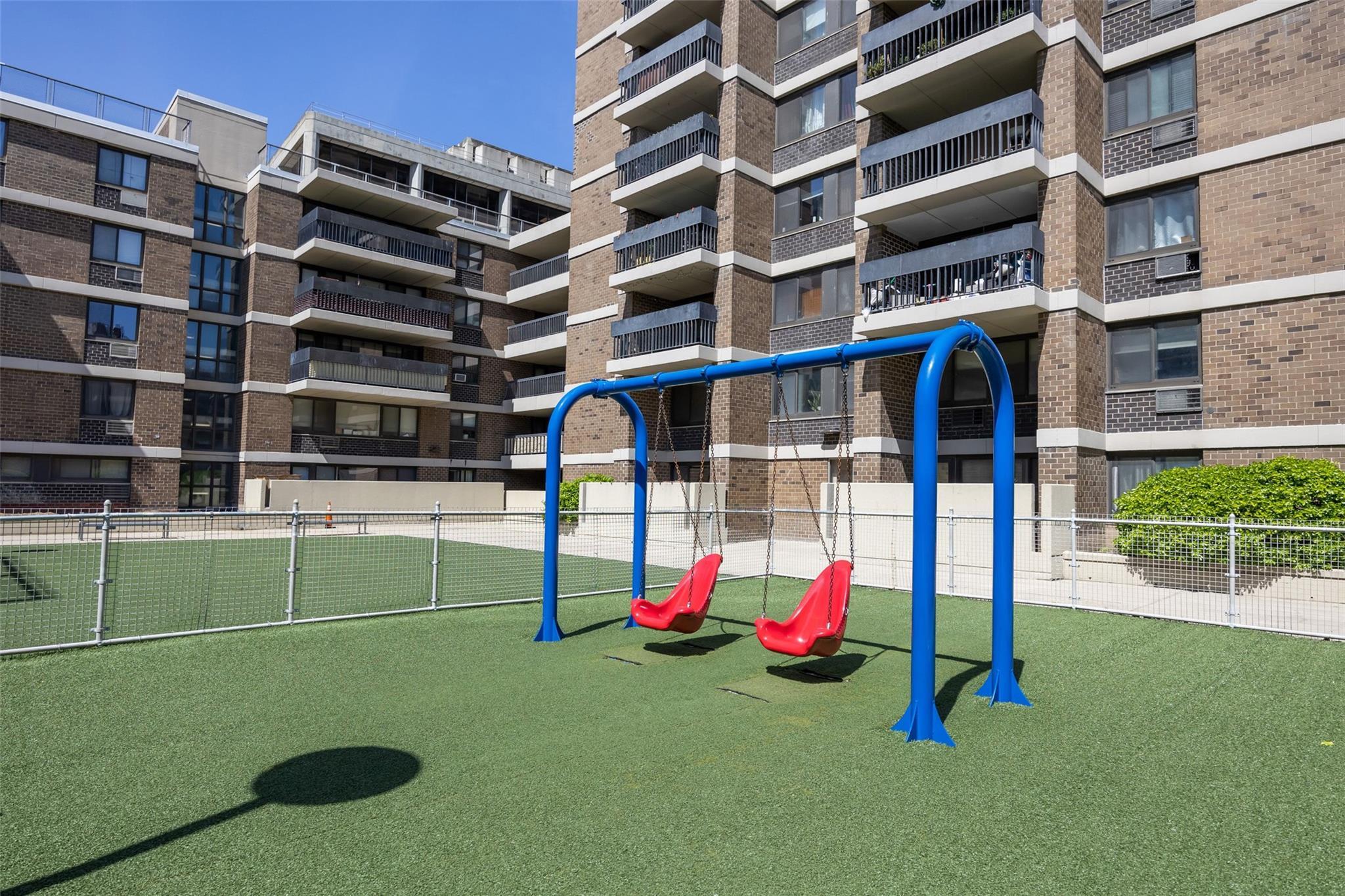 Coop Pearl  Manhattan, NY 10038, MLS-829590-17