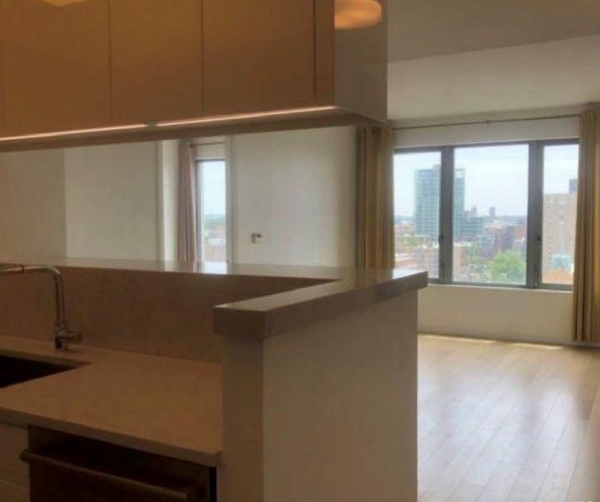 Condo 39th  Queens, NY 11354, MLS-829616-8