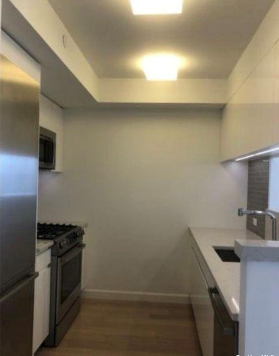 Condo 39th  Queens, NY 11354, MLS-829616-9