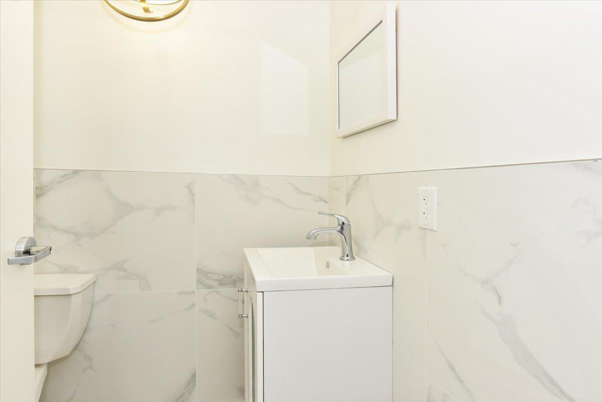 Commercial Sale 82nd  Manhattan, NY 10024, MLS-829637-14