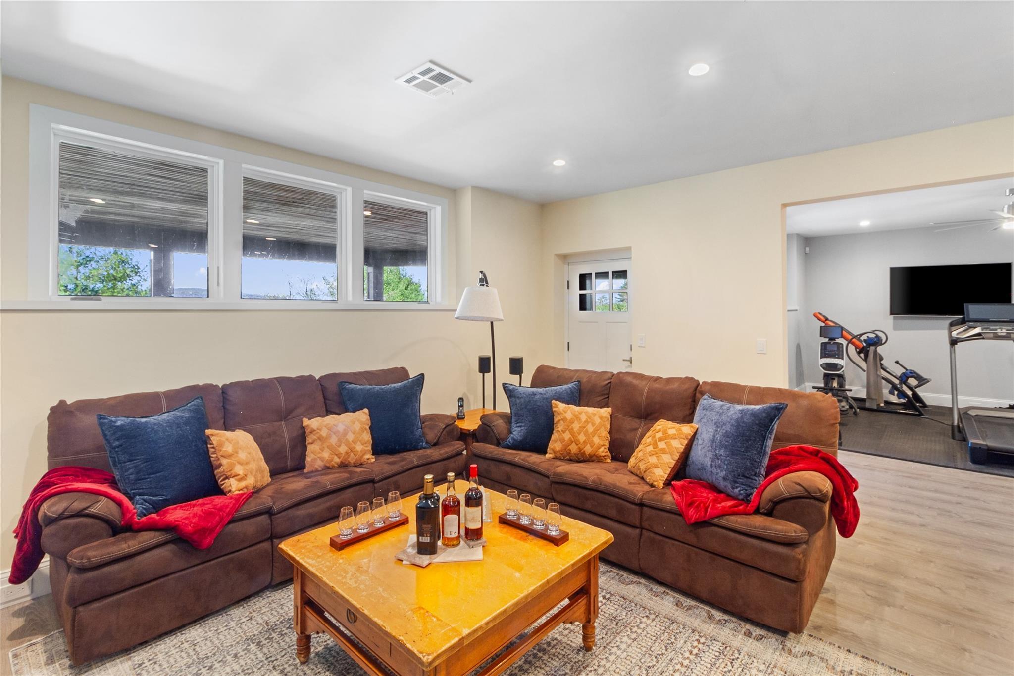 Single Family Country Club  Westchester County, NY 10510, MLS-829652-30