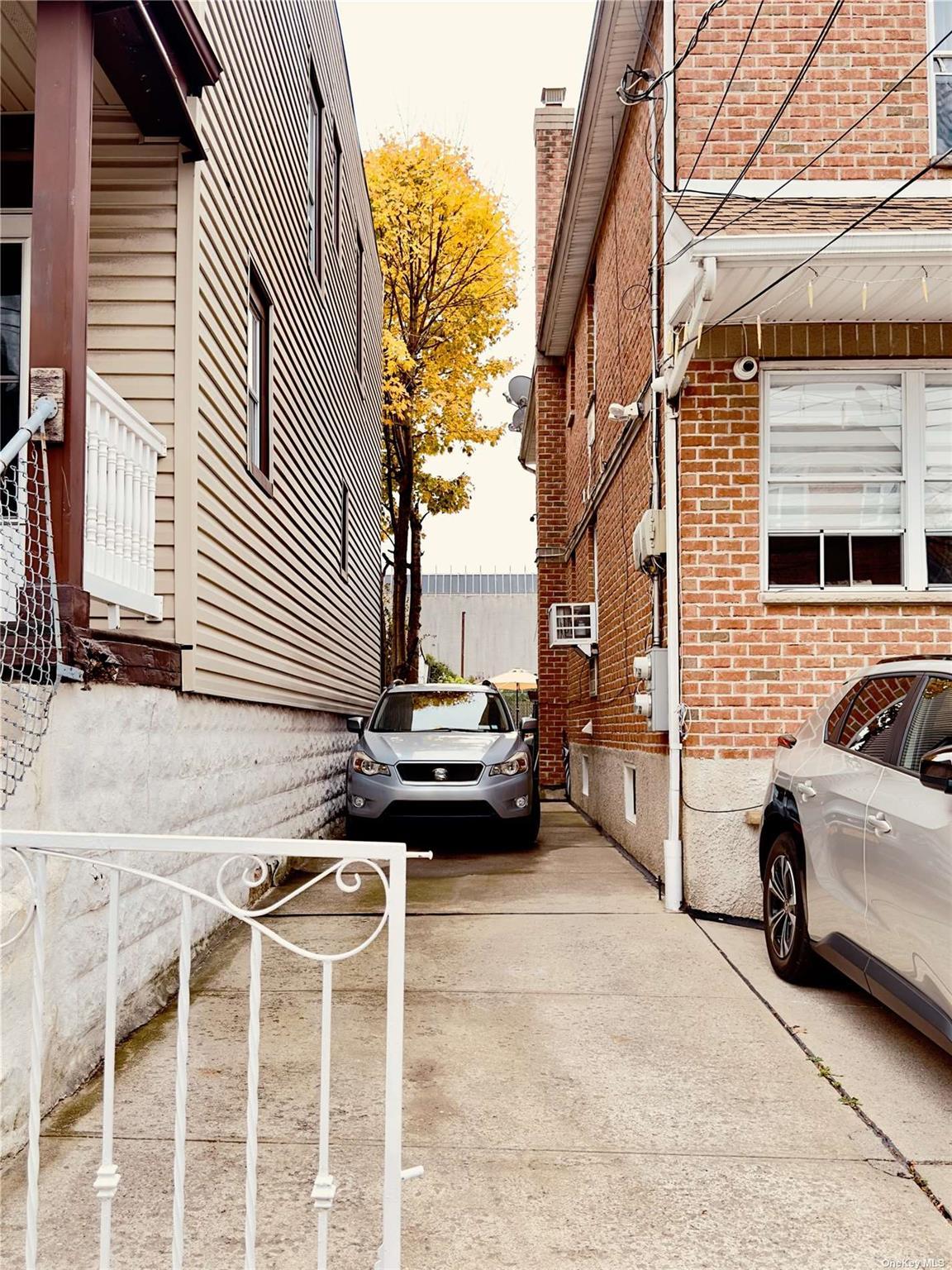 Single Family Remsen  Queens, NY 11378, MLS-829689-5