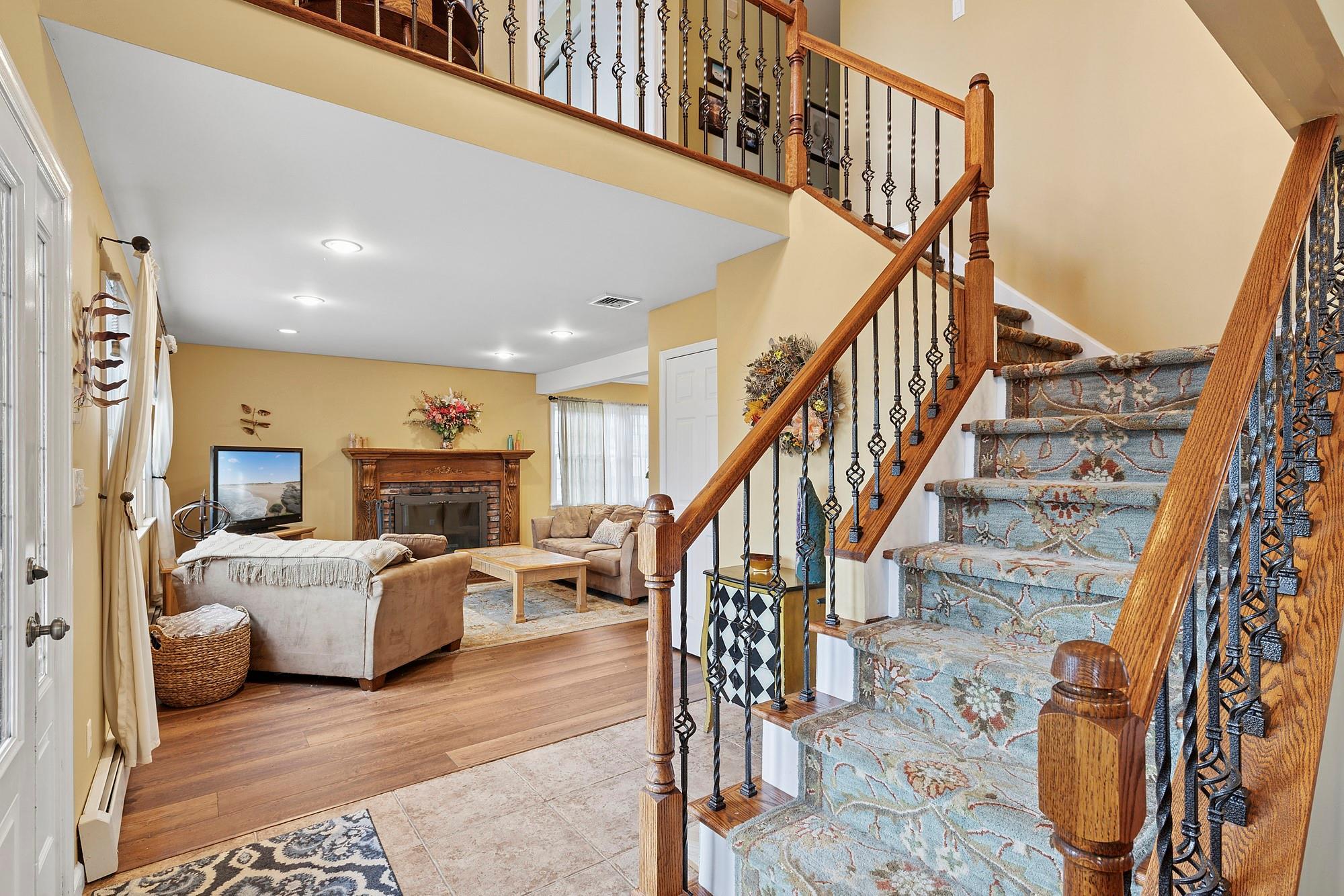 Single Family Newport Beach  Suffolk County, NY 11940, MLS-829729-6