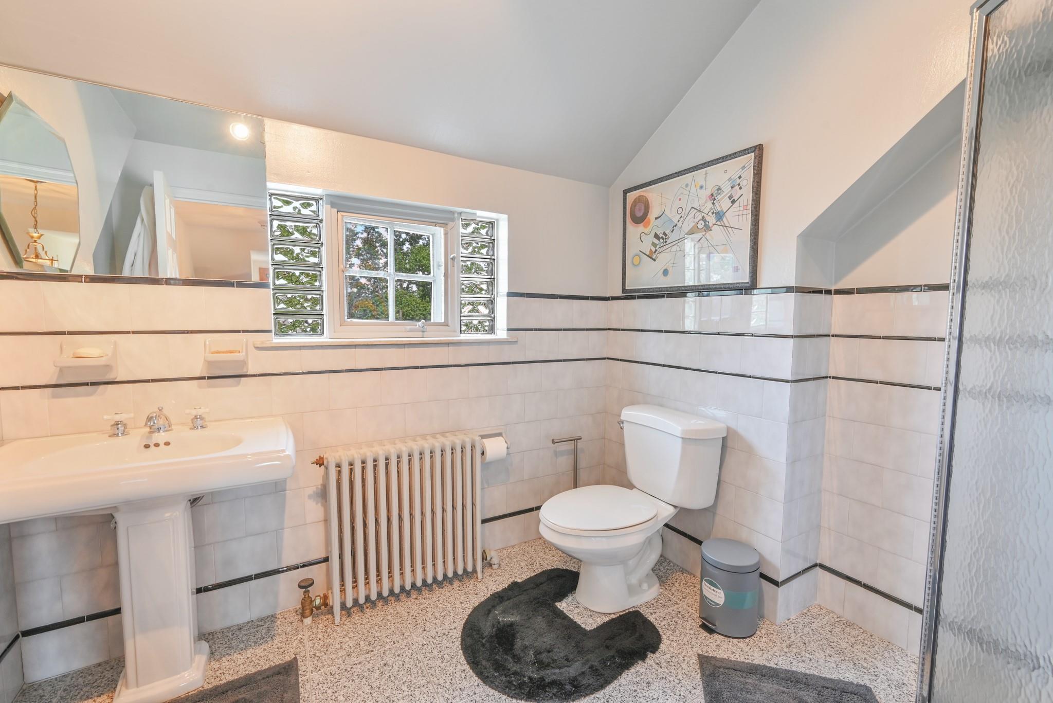 Single Family Browvale  Queens, NY 11362, MLS-829745-22