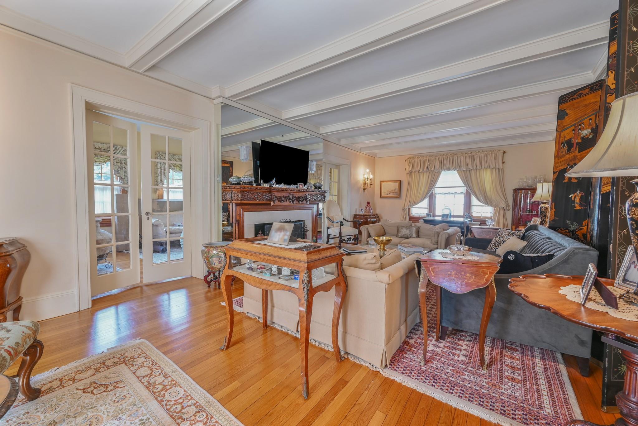 Single Family Browvale  Queens, NY 11362, MLS-829745-33