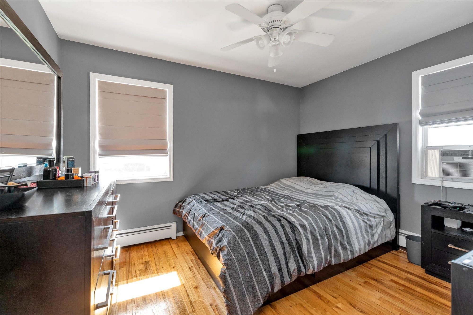 Single Family Marinor  Nassau County, NY 11783, MLS-829797-10