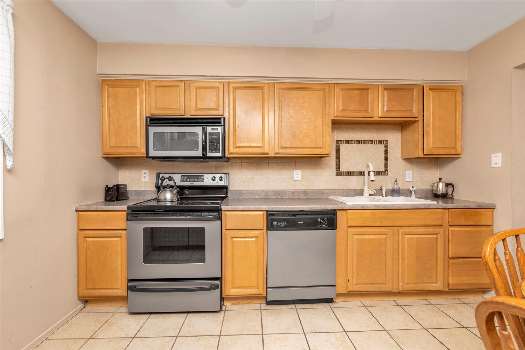 Single Family Marinor  Nassau County, NY 11783, MLS-829797-3