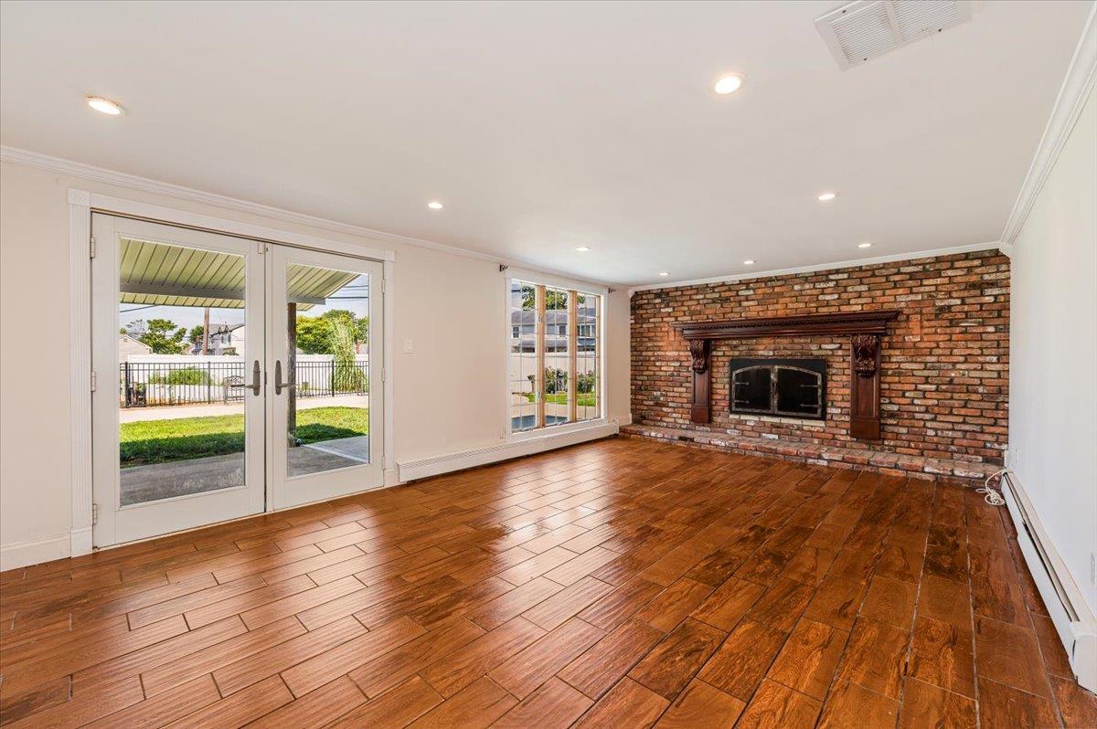 Single Family Jetmore  Nassau County, NY 11758, MLS-829867-13