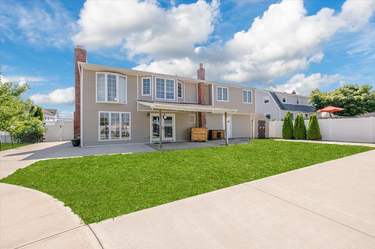 Single Family Jetmore  Nassau County, NY 11758, MLS-829867-19