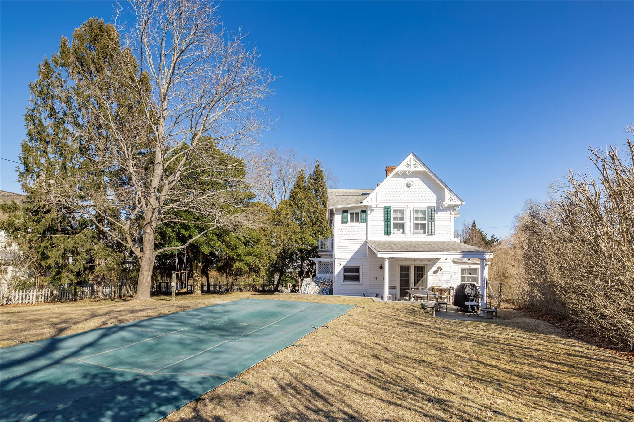 Single Family Grand Ave And 20 Spring Garden Ave  Suffolk County, NY 11965, MLS-829868-5