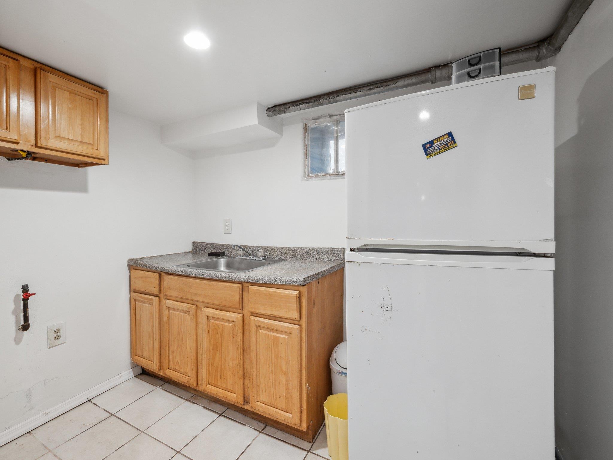 Single Family Herman  Nassau County, NY 11010, MLS-829887-38
