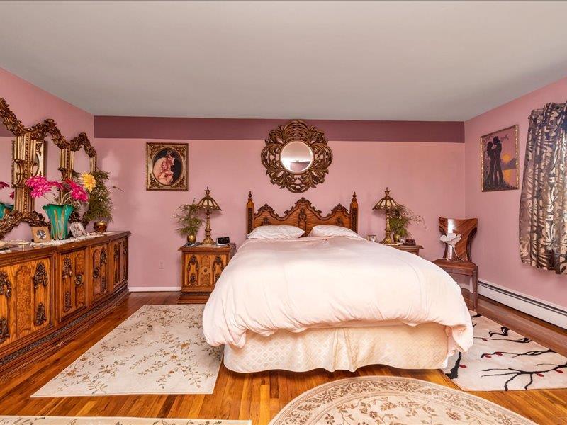 Single Family Berne  Nassau County, NY 11793, MLS-830076-16