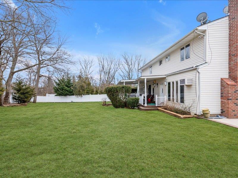 Single Family Berne  Nassau County, NY 11793, MLS-830076-23