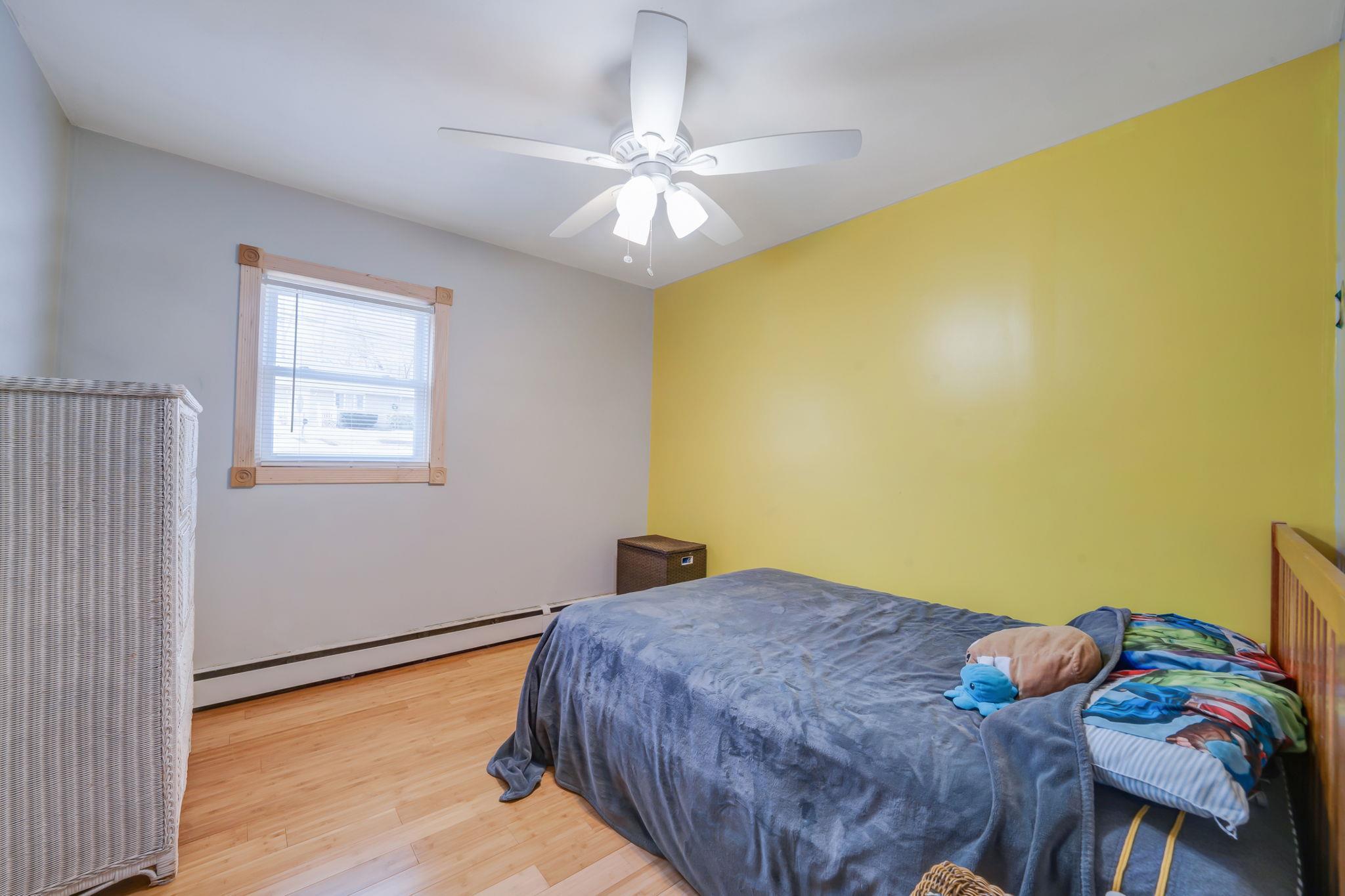 Single Family Hulse  Suffolk County, NY 11792, MLS-830095-12