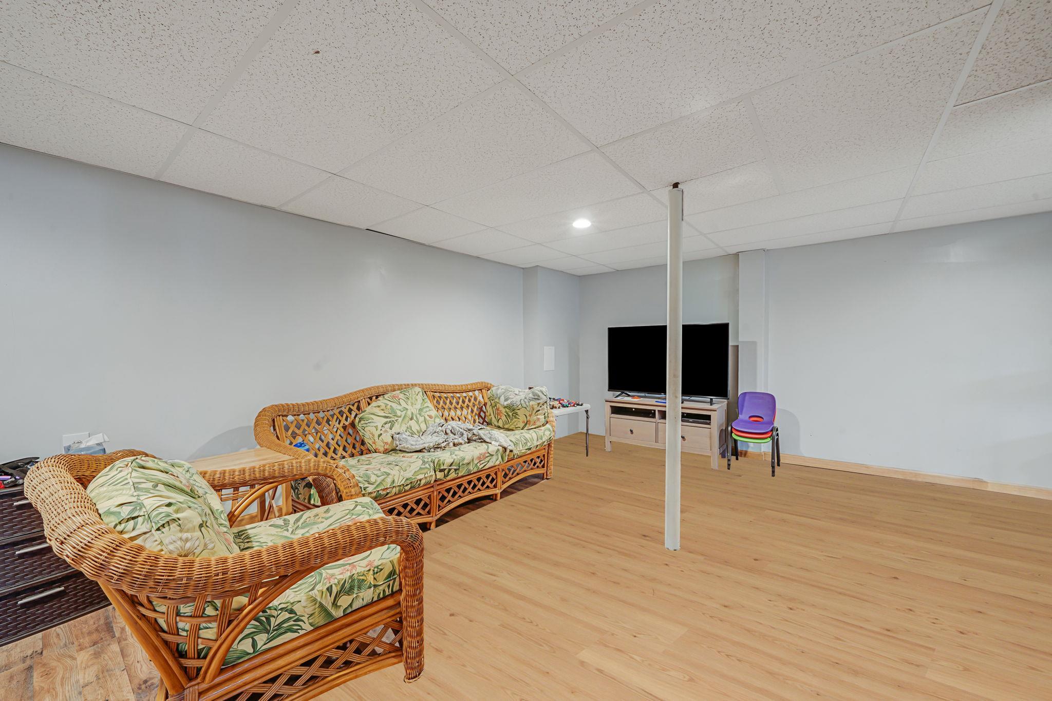 Single Family Hulse  Suffolk County, NY 11792, MLS-830095-14