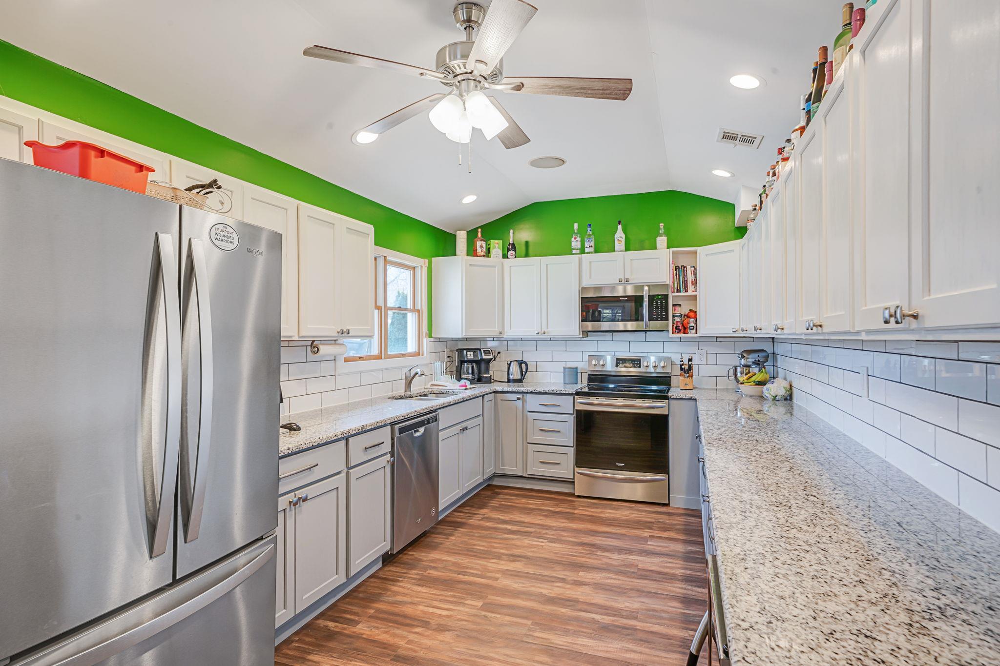Single Family Hulse  Suffolk County, NY 11792, MLS-830095-3