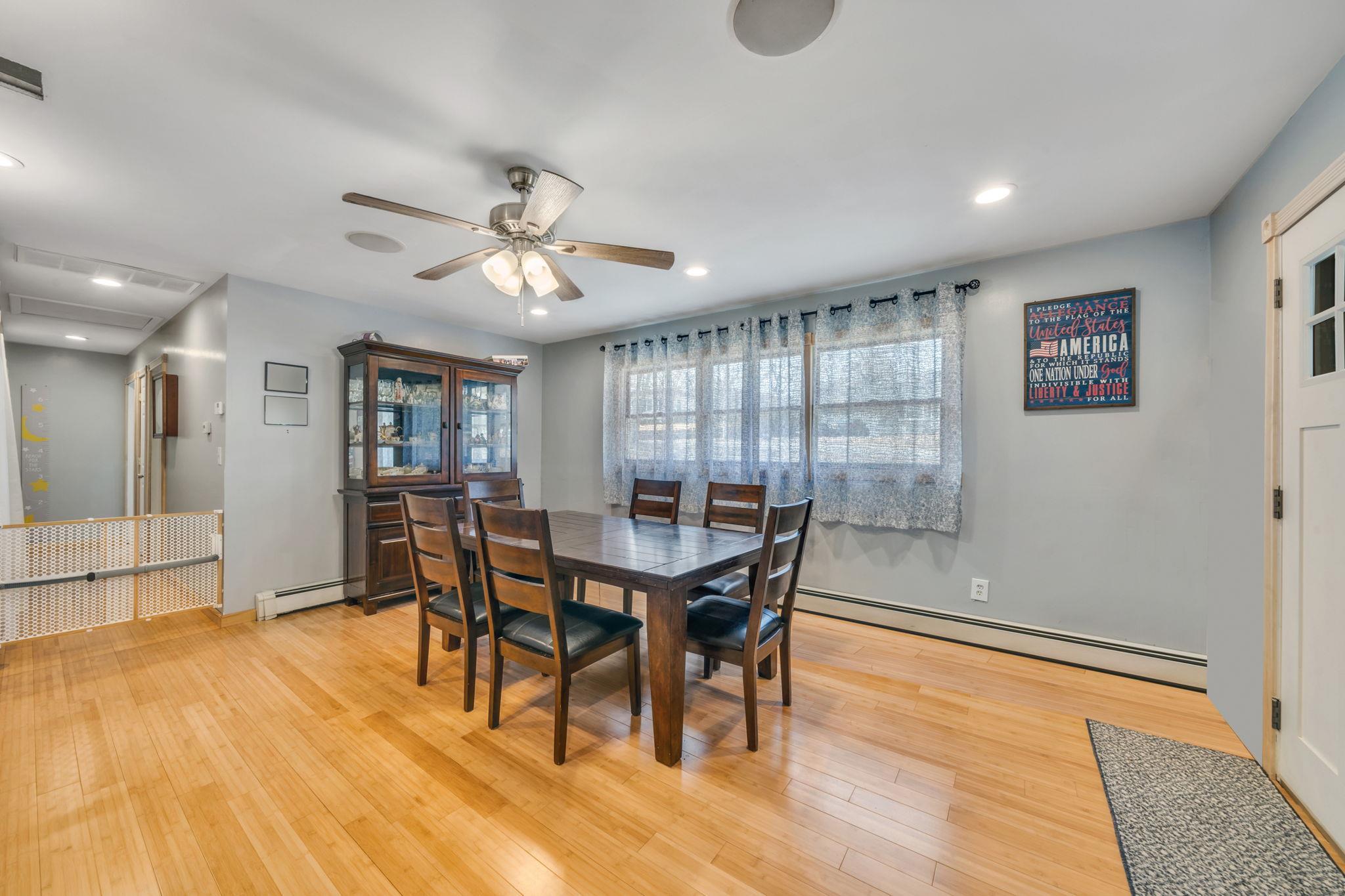Single Family Hulse  Suffolk County, NY 11792, MLS-830095-6