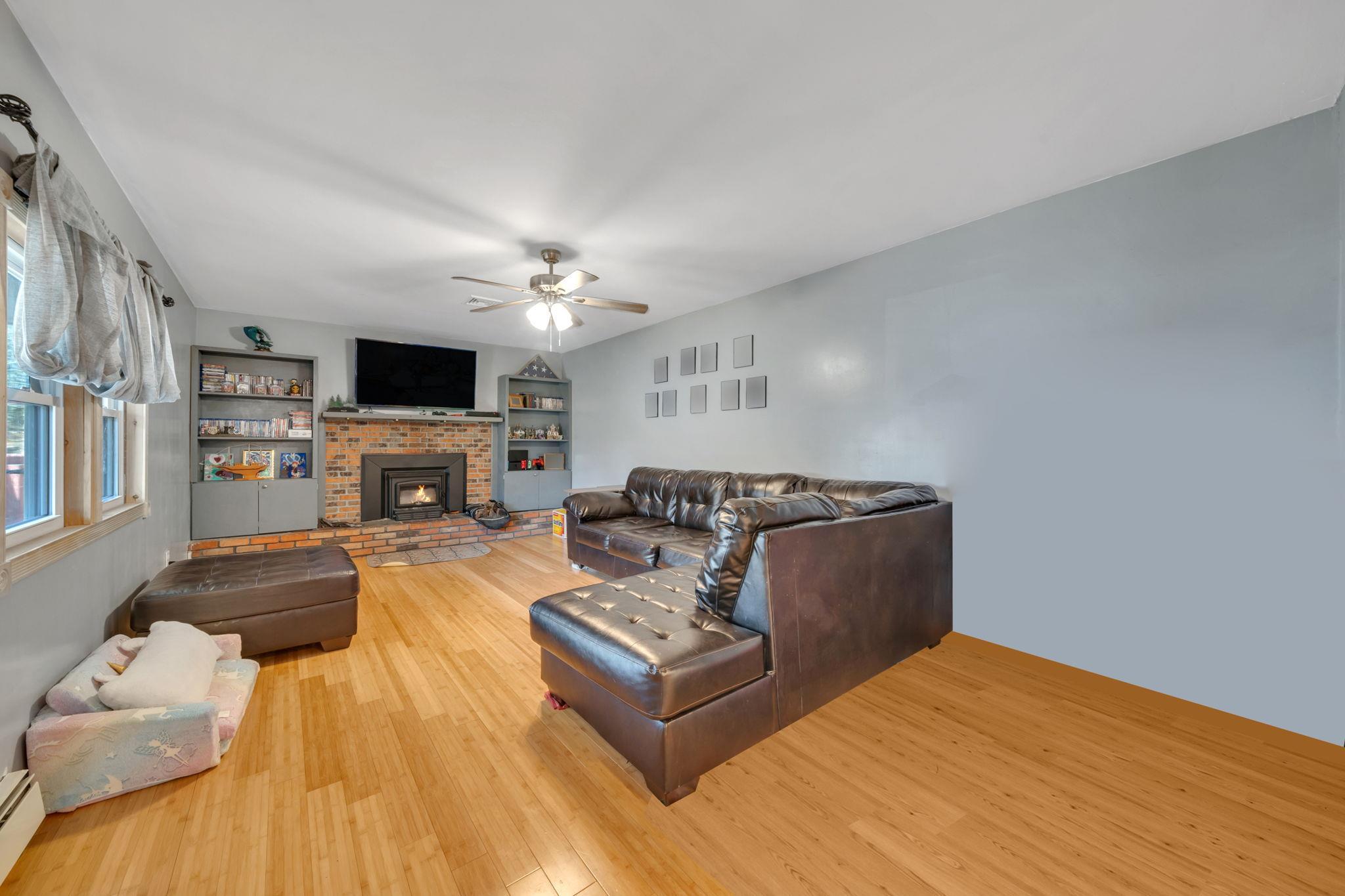 Single Family Hulse  Suffolk County, NY 11792, MLS-830095-7