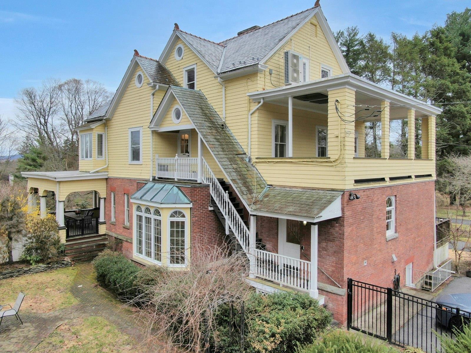 Single Family Balmville  Orange County, NY 12550, MLS-830101-46