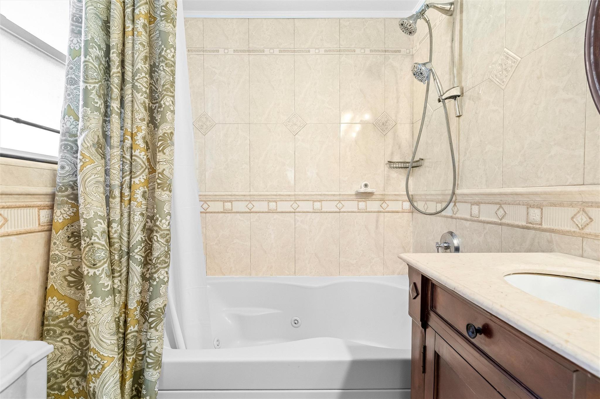 Single Family Turneur  Bronx, NY 10473, MLS-830109-17