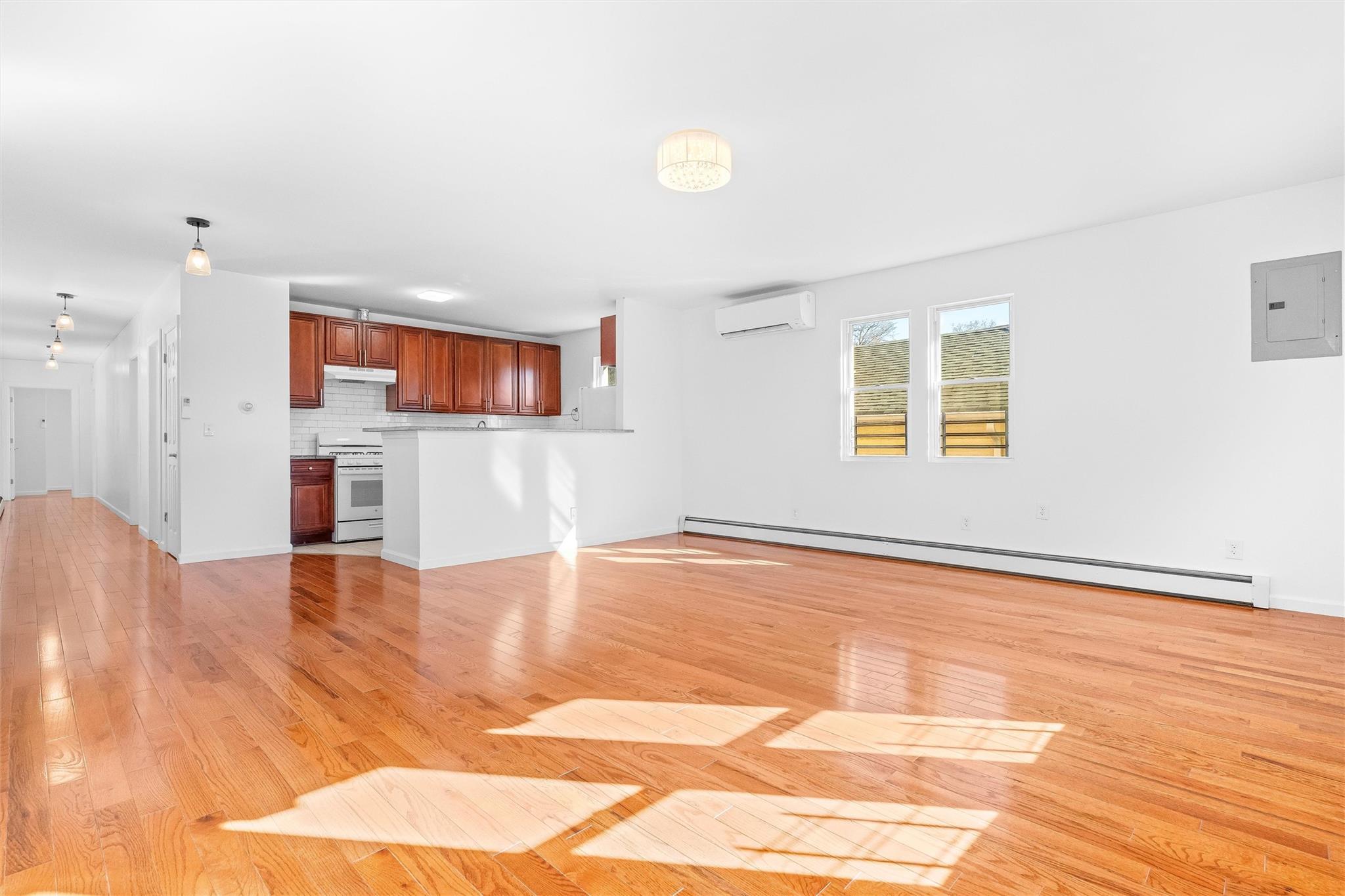 Single Family Turneur  Bronx, NY 10473, MLS-830109-23