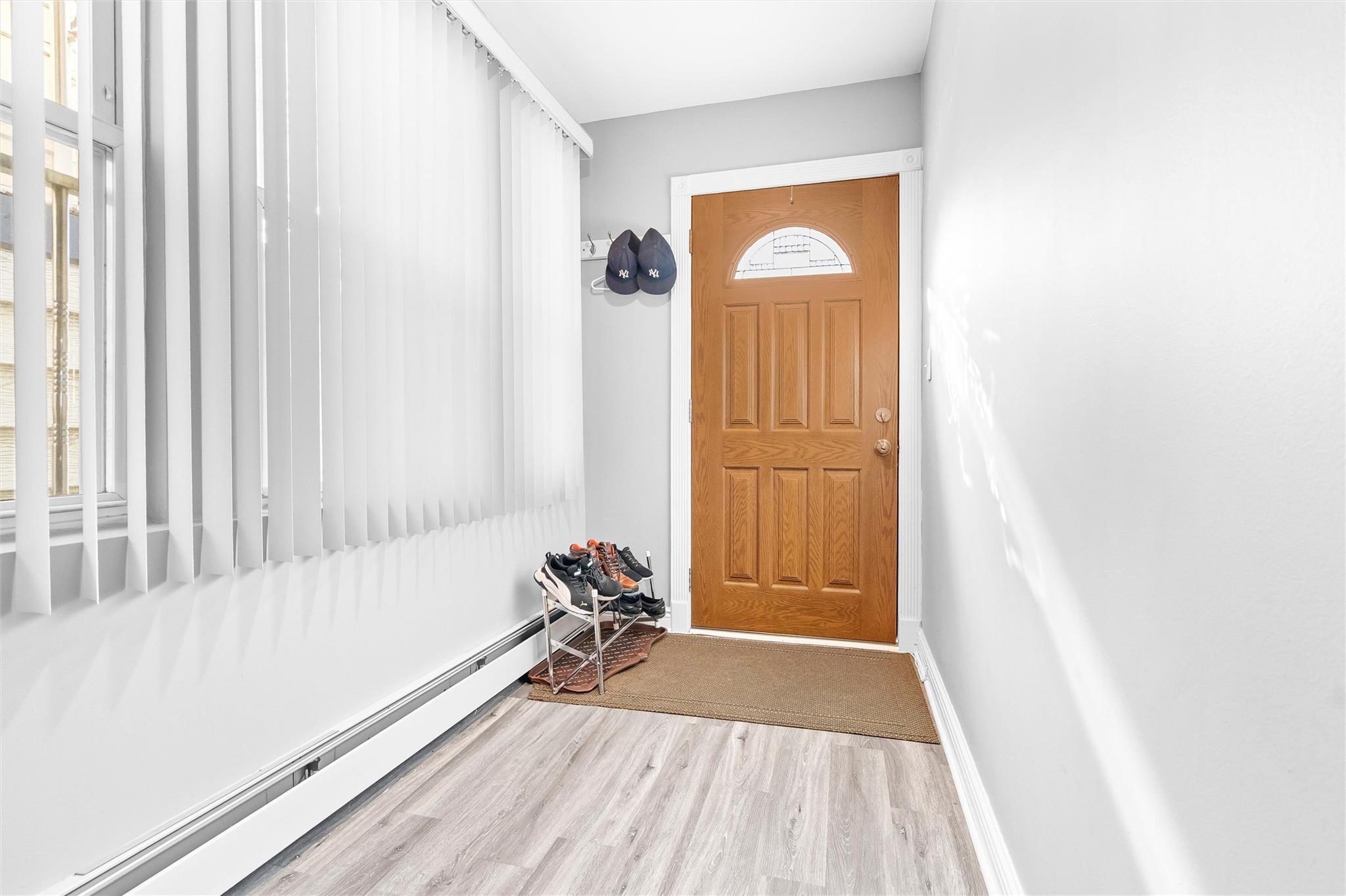 Single Family Turneur  Bronx, NY 10473, MLS-830109-3