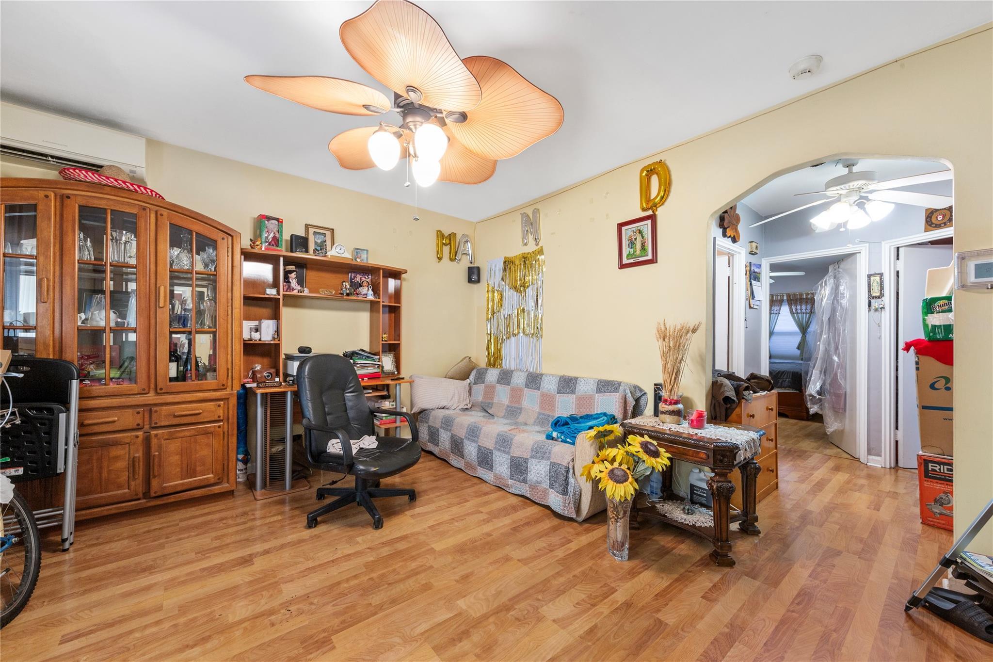 Single Family 30th  Queens, NY 11103, MLS-830184-11