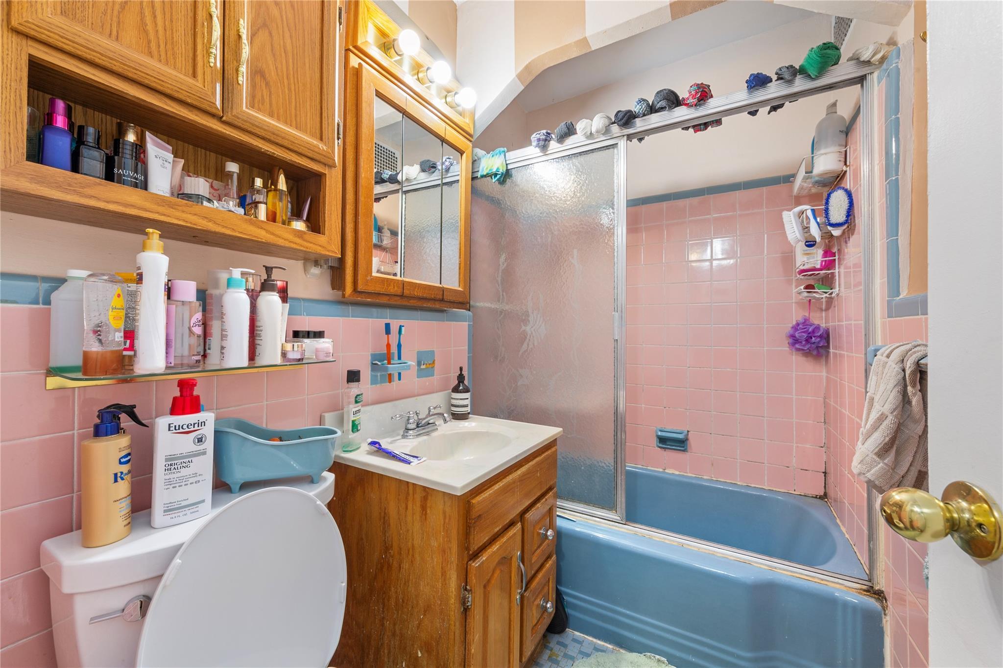 Single Family 30th  Queens, NY 11103, MLS-830184-12