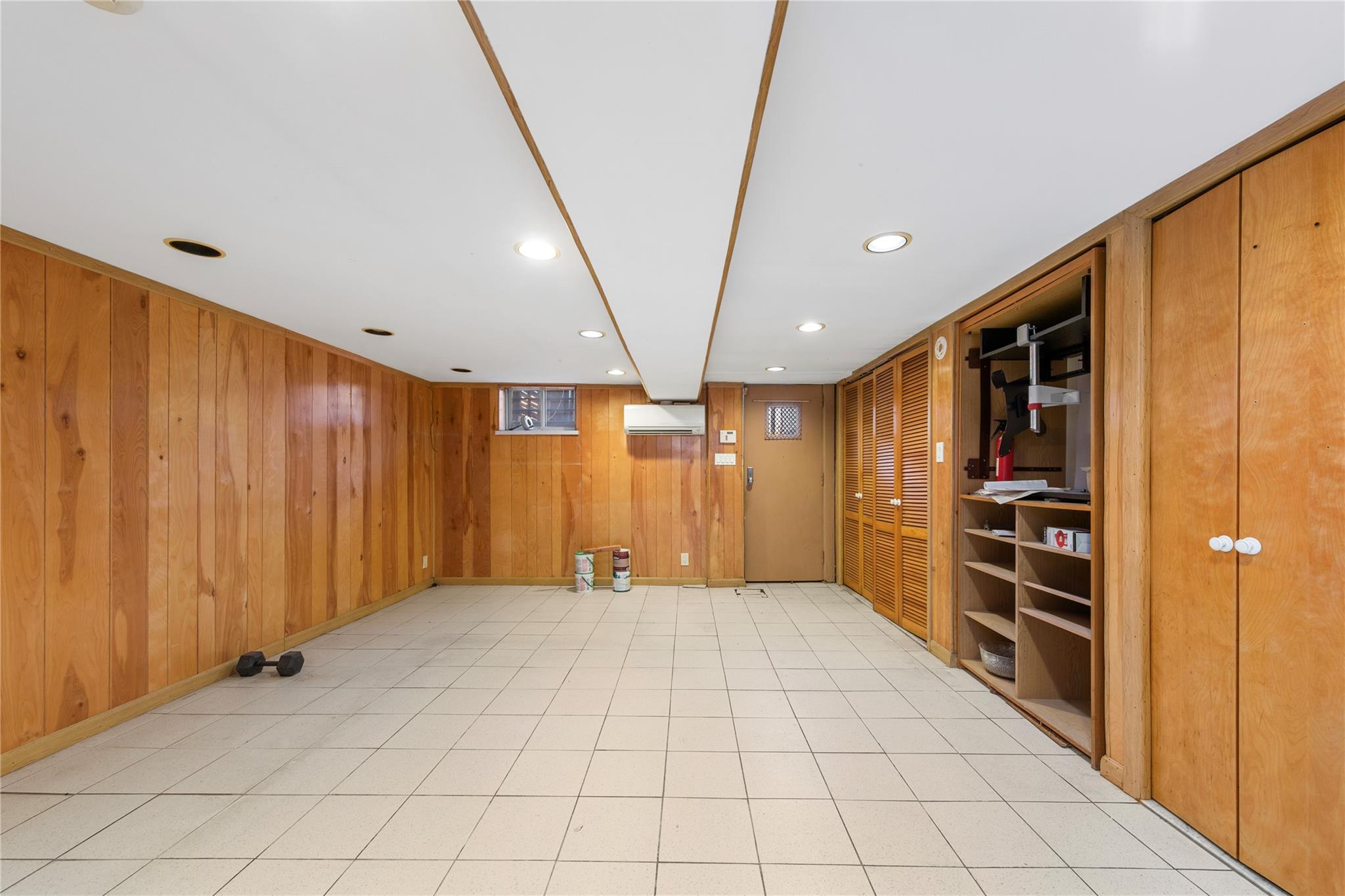 Single Family 30th  Queens, NY 11103, MLS-830184-17