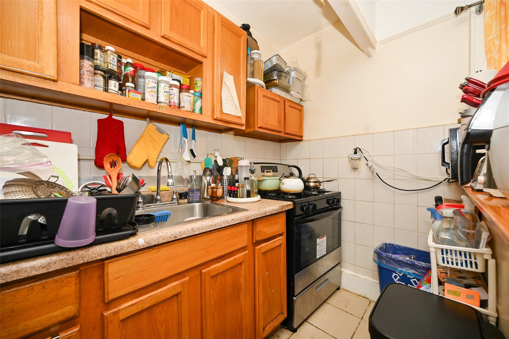 Single Family 84  Queens, NY 11432, MLS-830229-5