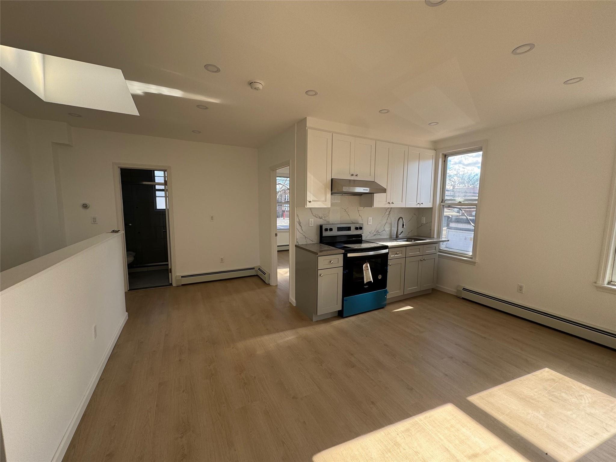 Apartment 84th Street  Queens, NY 11372, MLS-830284-6