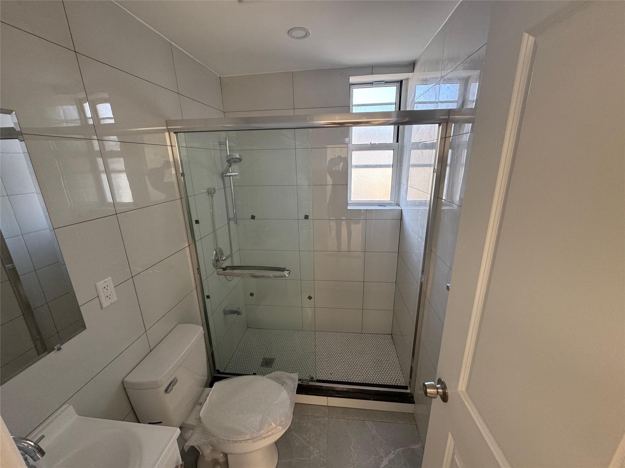 Apartment 84th Street  Queens, NY 11372, MLS-830284-9